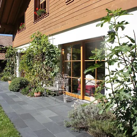 Sam & Cindy Muehlemann インターラーケン